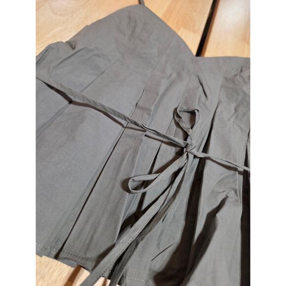 NWT Emerson Lang sage green spaghetti strap pleated blouse cotton woven - Picture 2 of 8